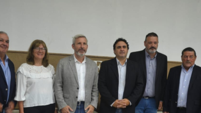 VISITA DEL GOBERNADOR DE LA PROVINCIA DE ENTRE RΓOS E INICIO DEL CICLO LECTIVO 2024
