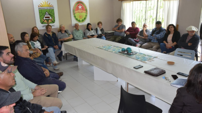 SE DESARROLLΓ UNA REUNIΓN CON VECINOS DEL ACCESO 8 (Ex Ruta 46)